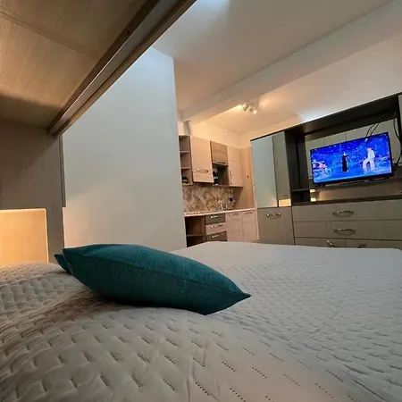 Fox In Frühstückspension Siena